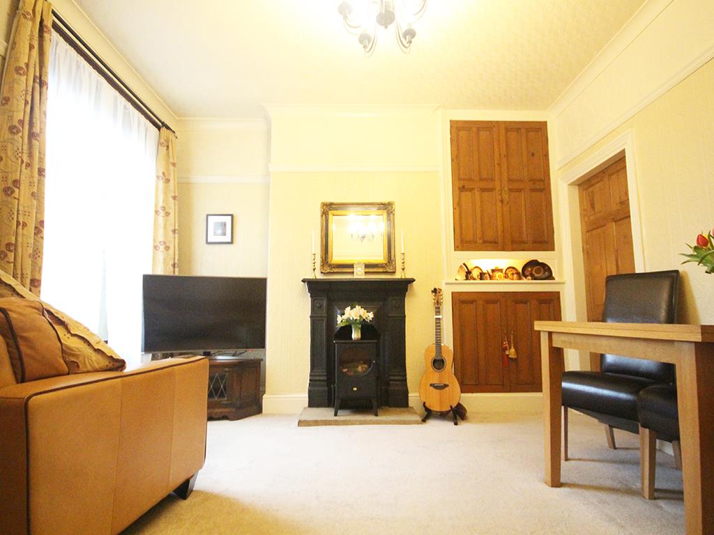 3 bedroom end terrace house For Sale in Barnoldswick - IMG_2119.jpg